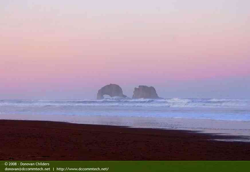 Morning on Rockaway Beach - the 'sea monster' Twin Rocks