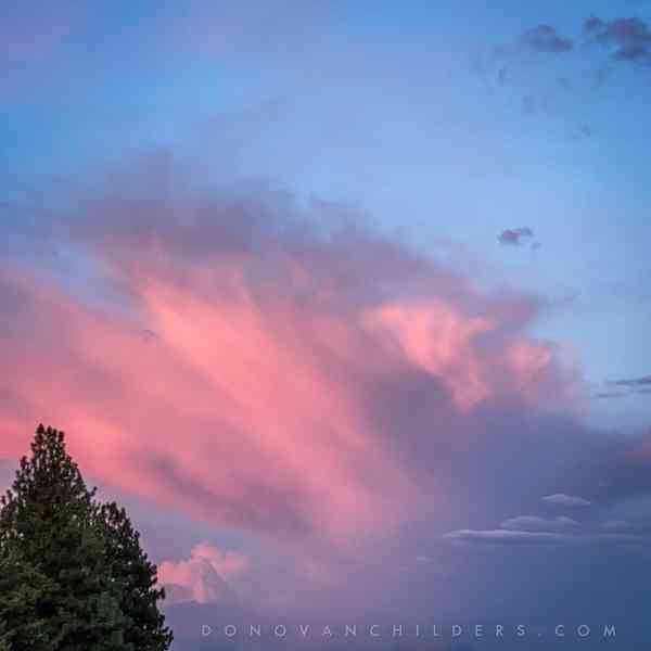 Wispy clouds over Bend, Oregon