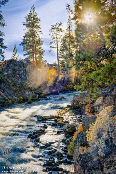Deschutes River Near Dillon Falls in the Fall in Bend, Oregon